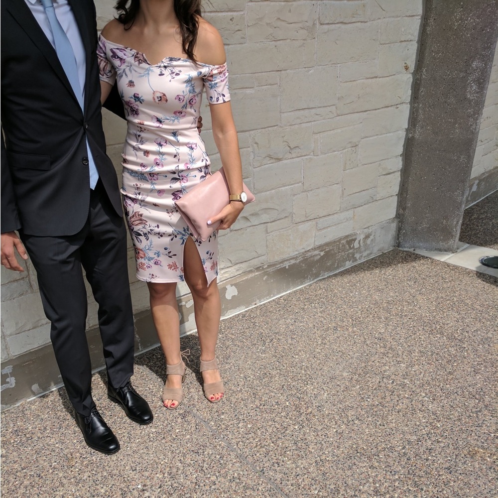 Missguided Off the shoulder capped sleeve floral Bardot dress